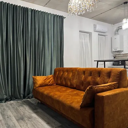 Chelsea Klubnui Dom Апартаменты *