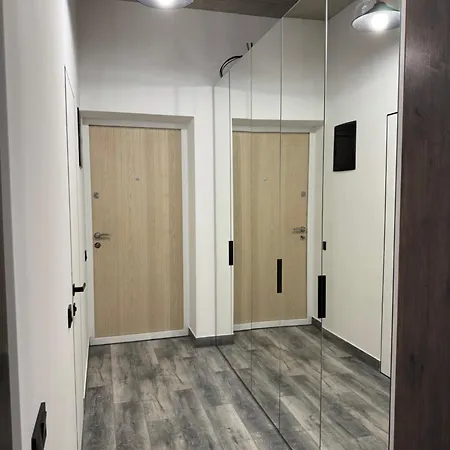 Chelsea Klubnui Dom Апартаменты *