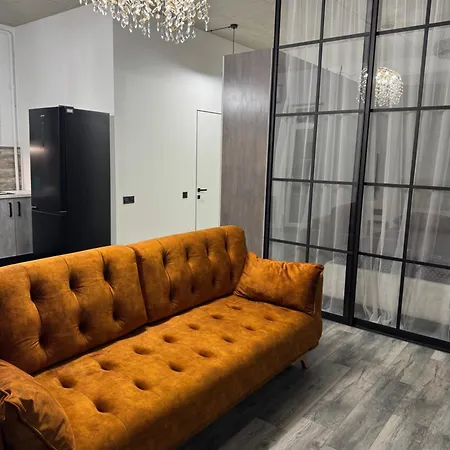 Chelsea Klubnui Dom Апартаменты *