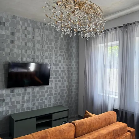 Chelsea Klubnui Dom Apartment Odessa